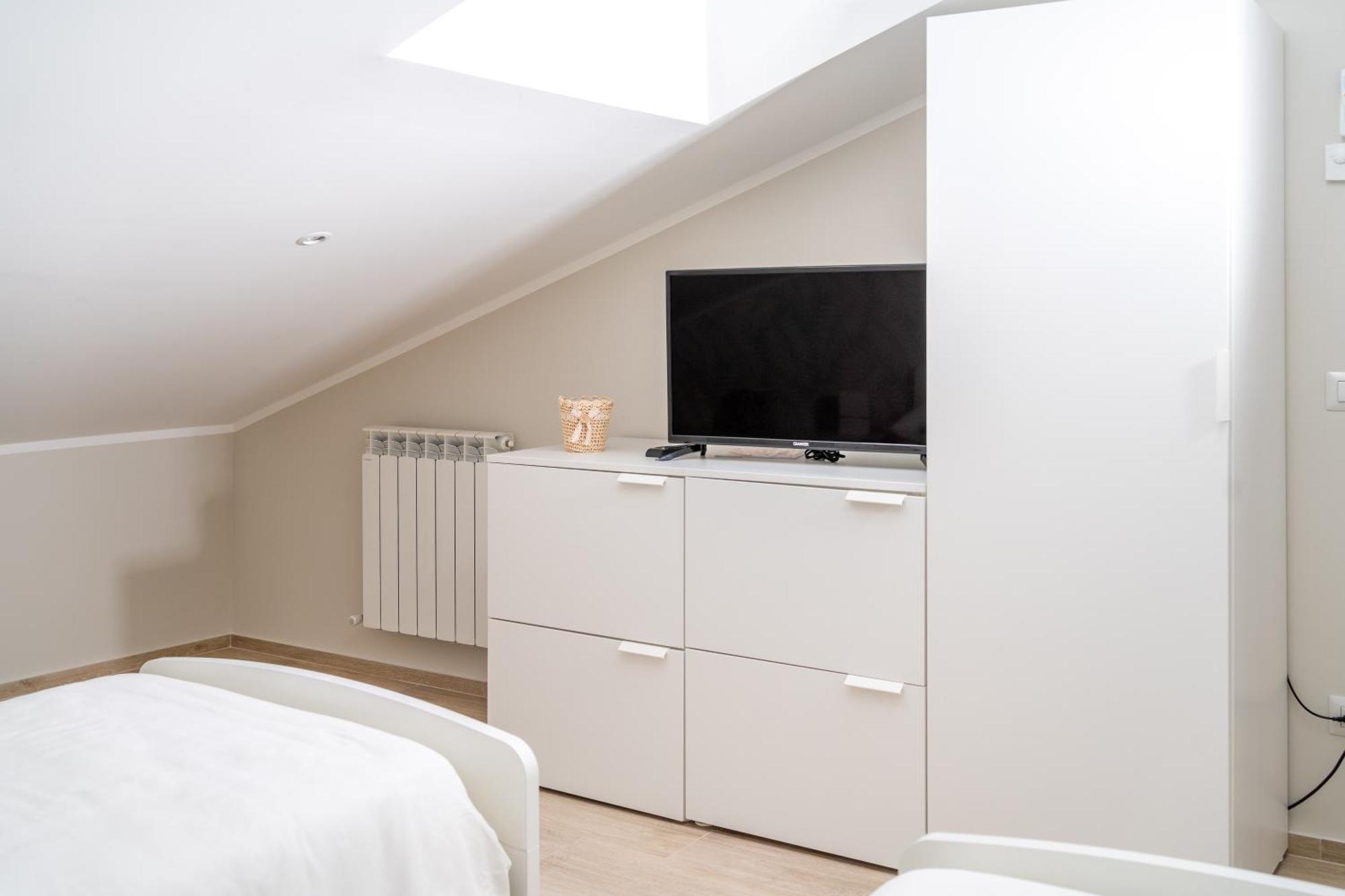 Otium Rooms / Camere E Appartamenti Morrovalle Экстерьер фото