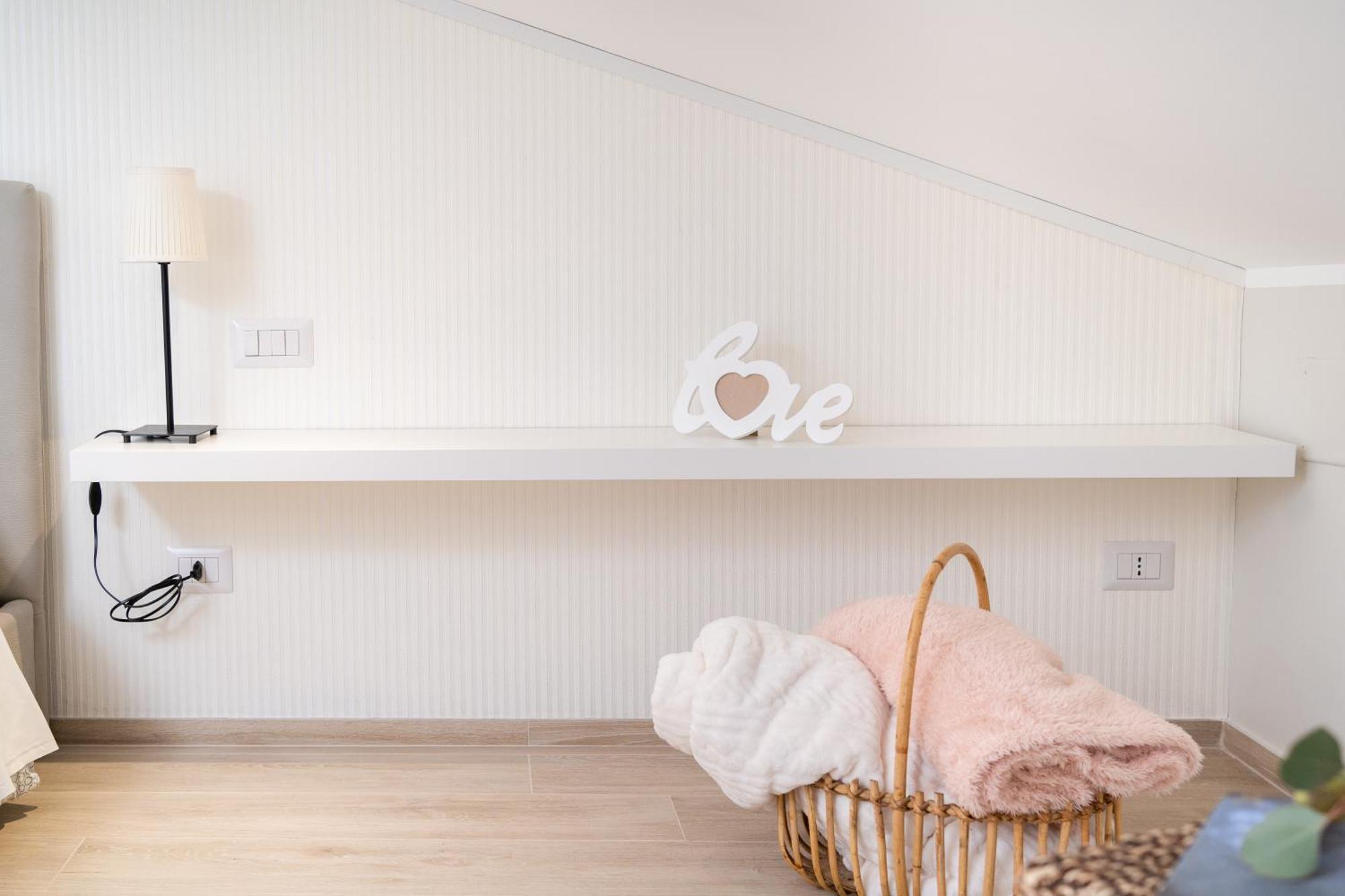 Otium Rooms / Camere E Appartamenti Morrovalle Экстерьер фото