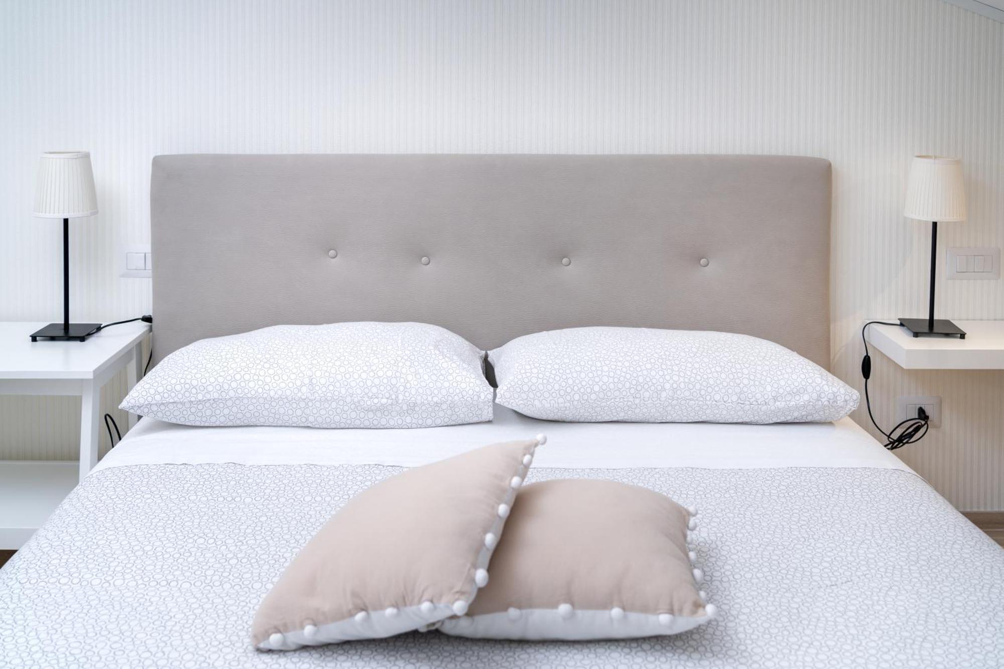 Otium Rooms / Camere E Appartamenti Morrovalle Экстерьер фото